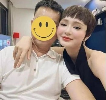 ประกาศภาพยนตร์เซ็กซ์ที่ไม่ครอบคลุมของ Hien Ho กับ The Young Master