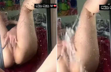 ความรักลับๆล่อๆในห้องน้ำ